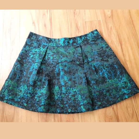 MAKE AN OFFER!!! Banana Republic Lot of 10 Skirts - Picture 2 of 8